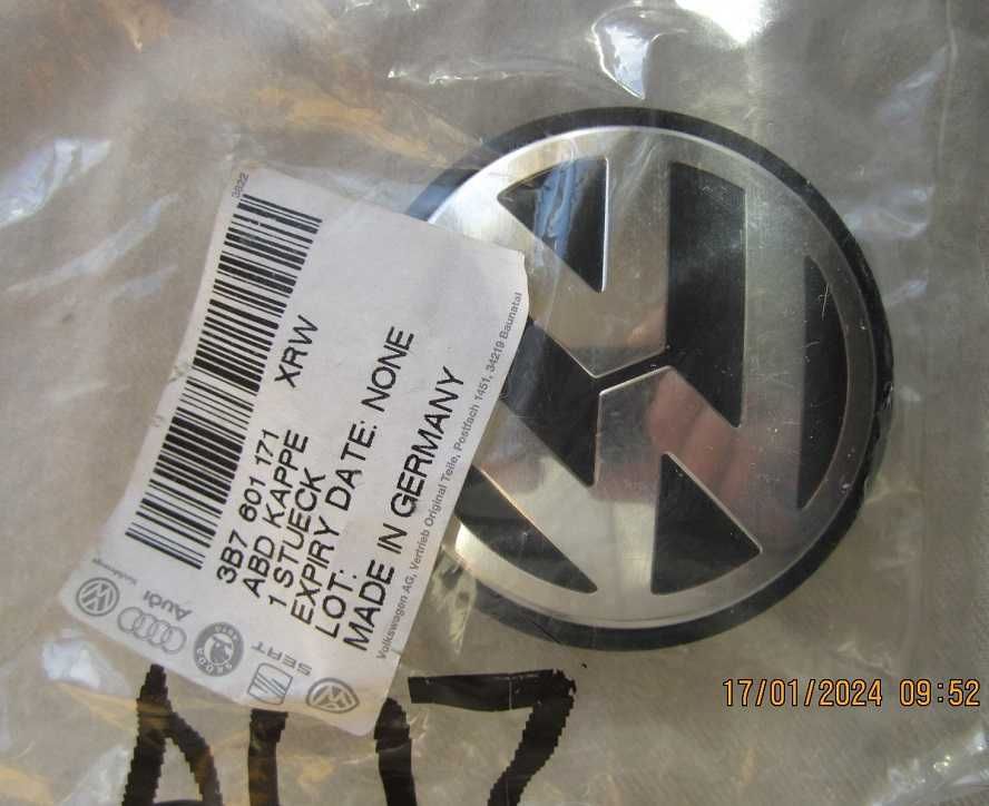 Ковпачок VW диска 3B7 601 171 XRW.  Оригінал.