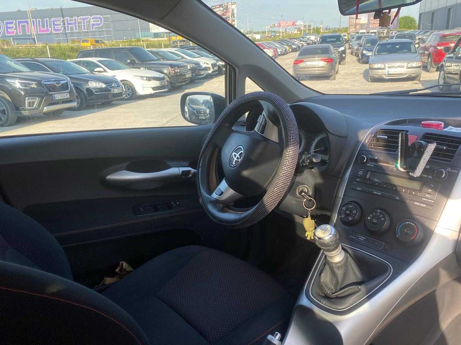 Продам Toyota Auris 2010р. #70136