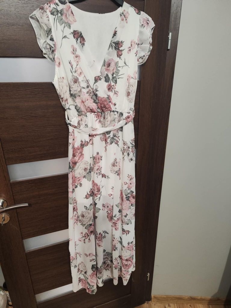 Suknia sukienka w kwiaty