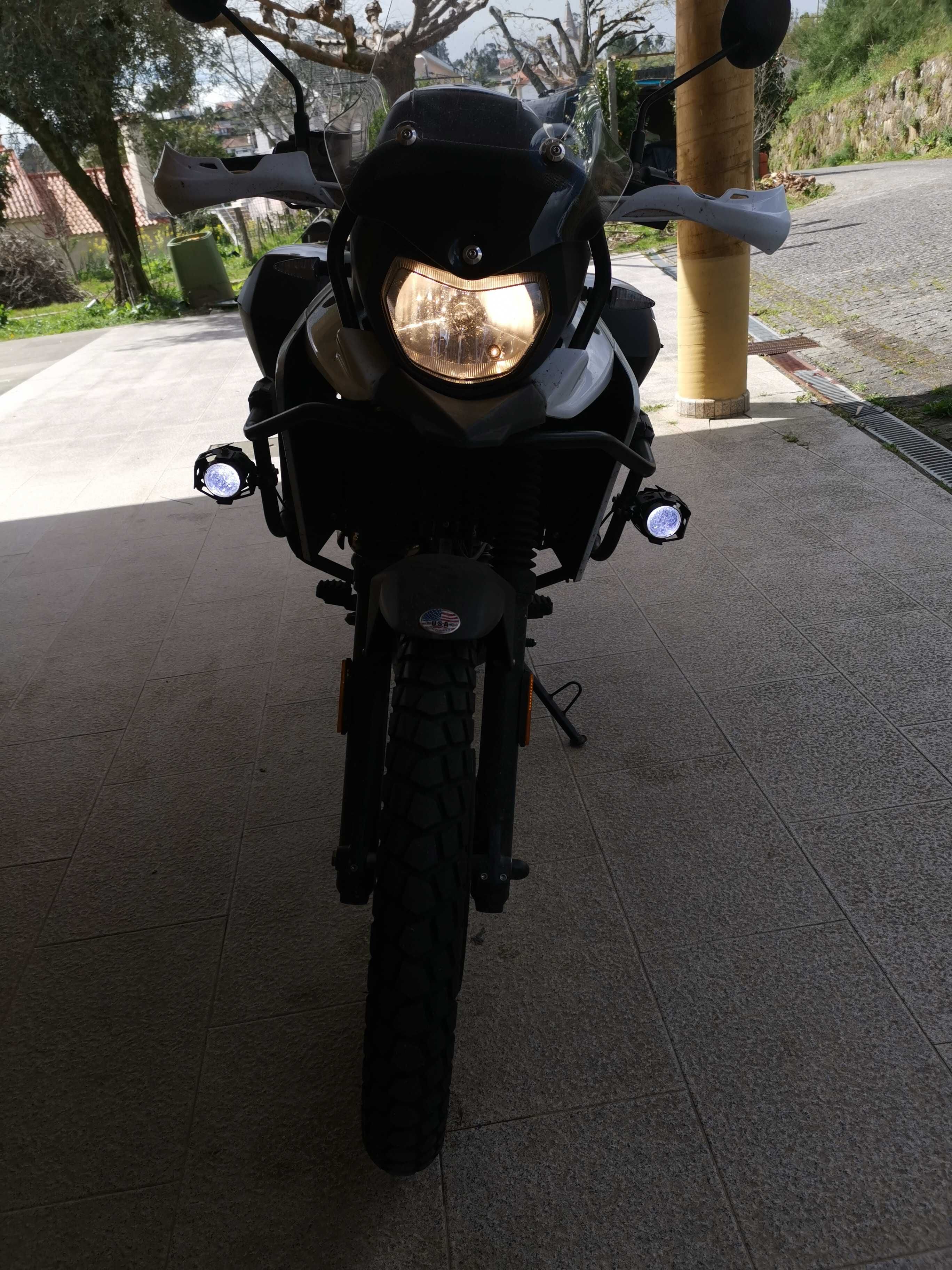 Vendo Mota UM Adventure