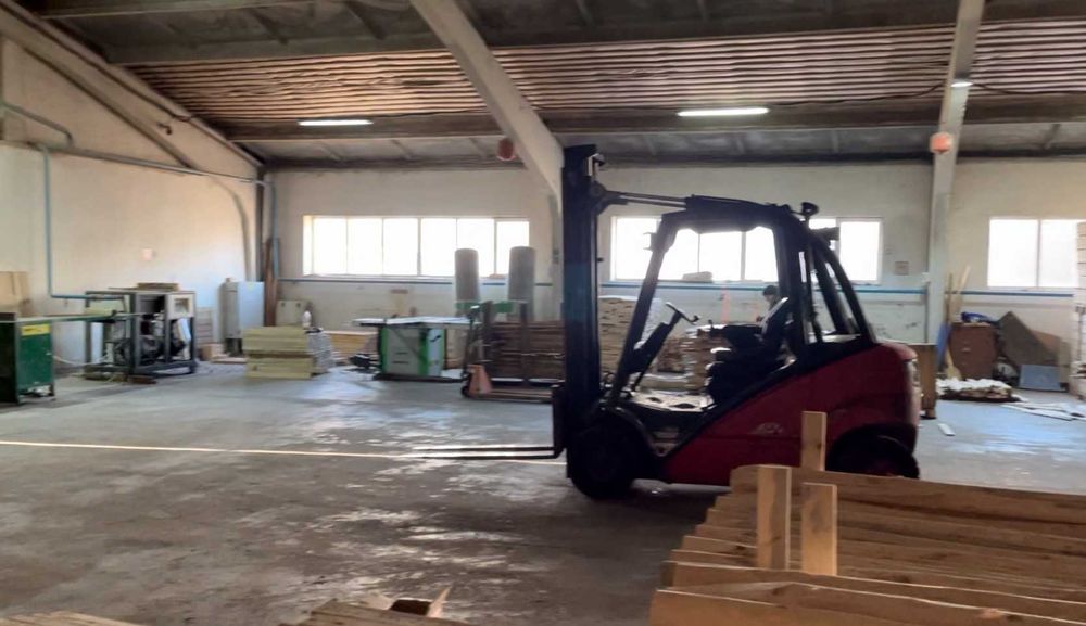 Виробничий комплекс 2200 м2 та 0,64 га, Волинська область