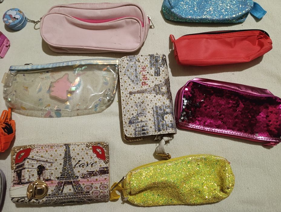 Пеналы для девочки, косметички, кошельки одним лотом