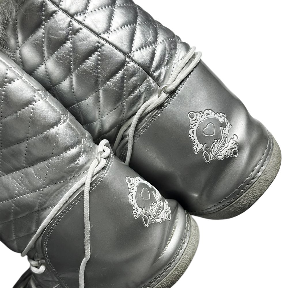 Hello kitty by Victoria Casal Couture moonboot y2k