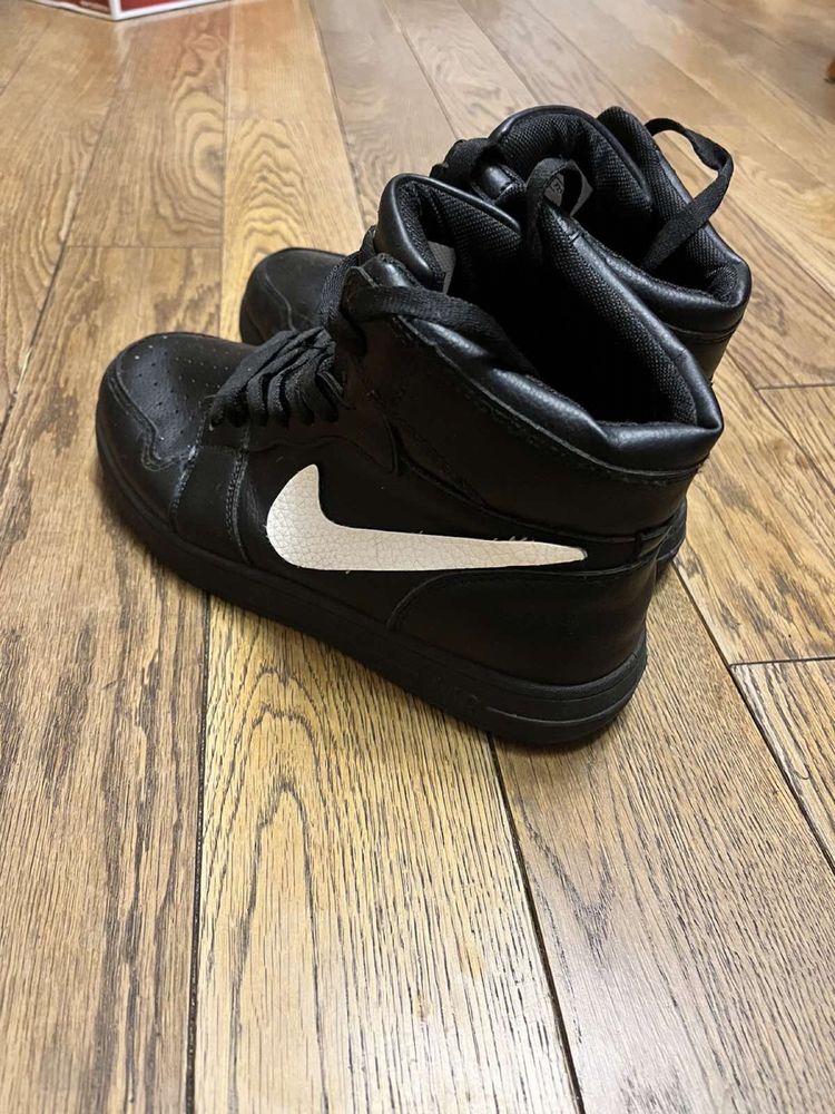 Кросівки Nike 41 p
