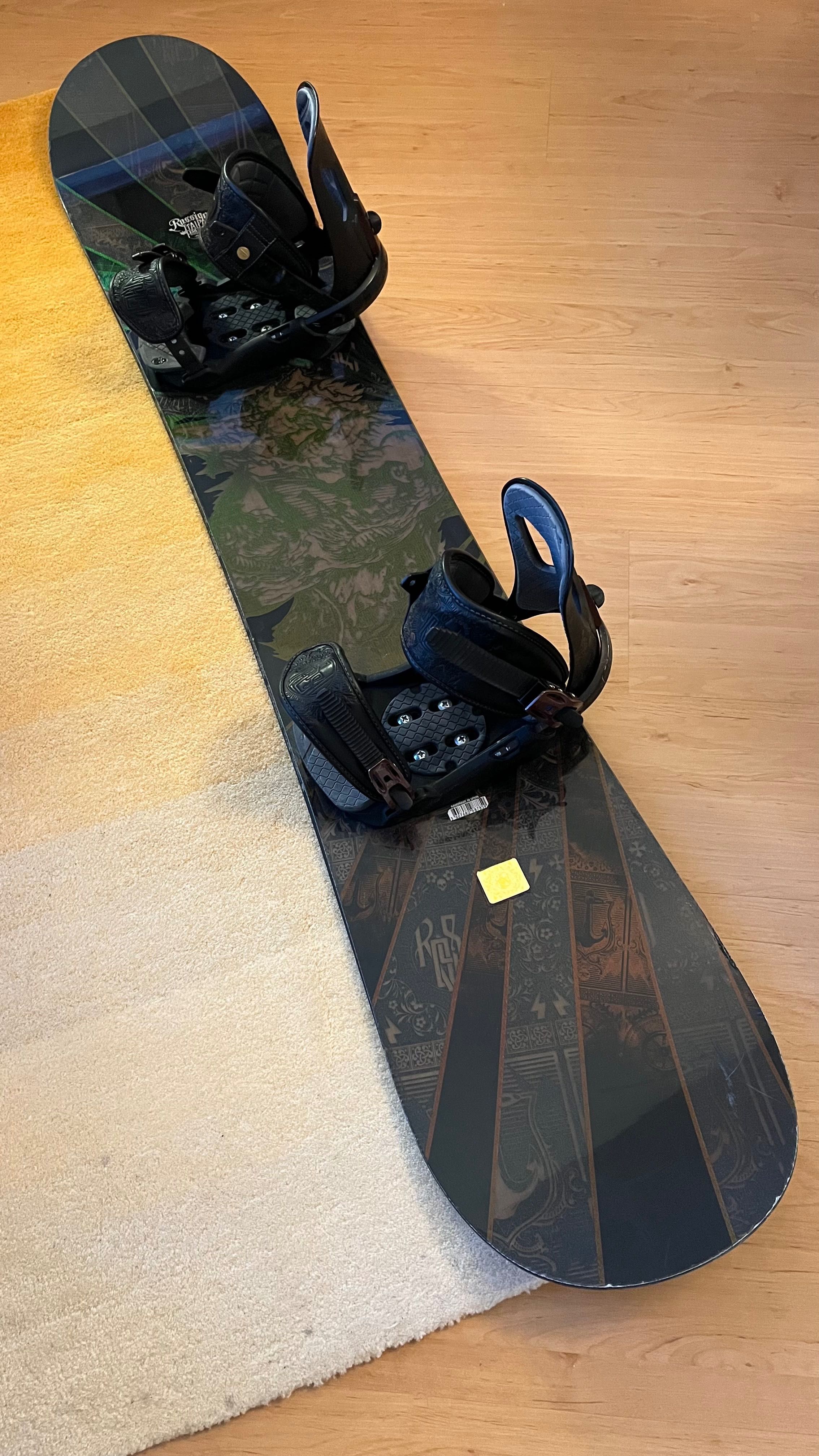 Deska snowboardowa ROSSIGNOL Taipan 156 z wiązaniami ROSSIGNOL