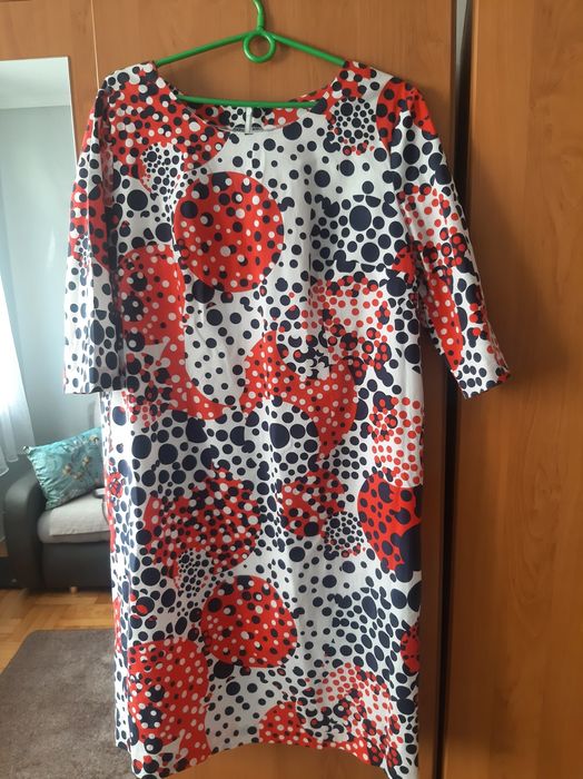 Sprzedam sukienke 48