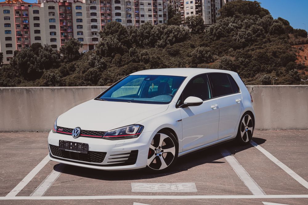 VW GOLF GTI PERFORMANCE  DSG