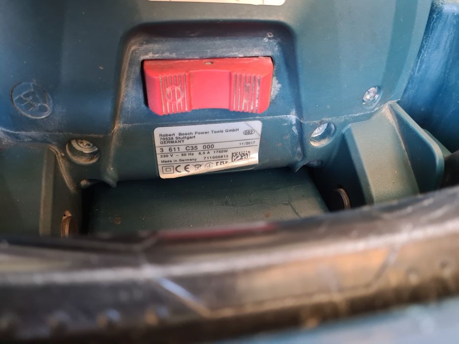 Młot wyburzeniowy Bosch GSH 16-28 w walizce