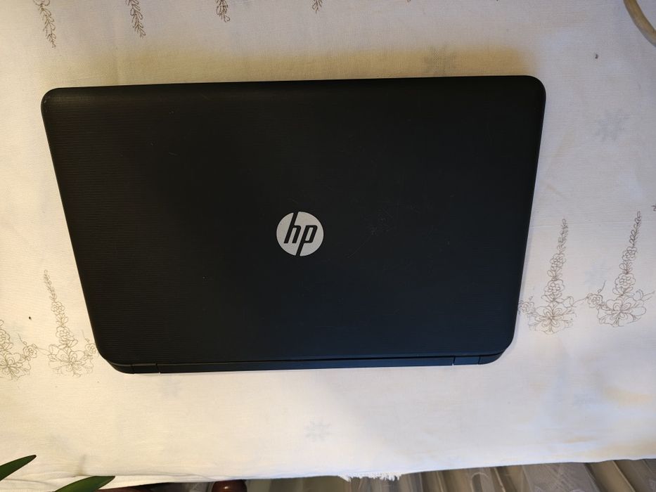 Laptop HP 17-P100NW 17 " AMD E1-6010  4 GB / 256 GB SSD WIN 10