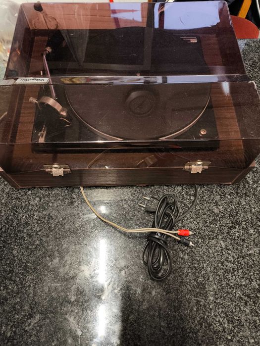 Gira discos BSR P 163