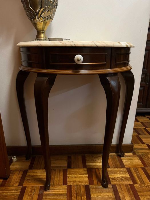 Móveis para venda. Casa completa.