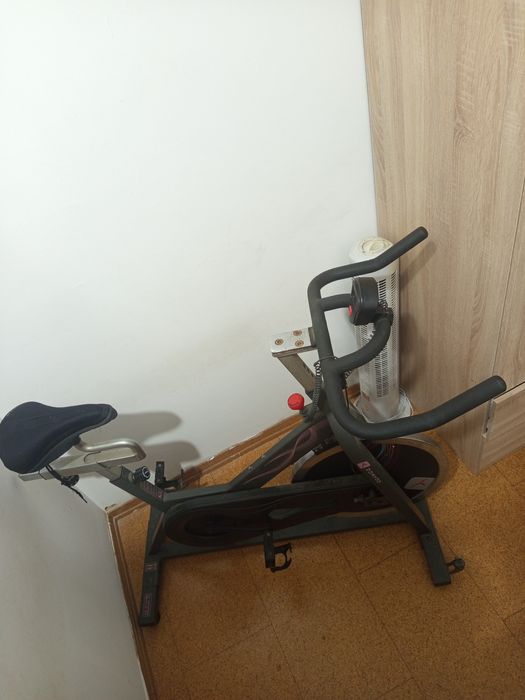 Bicicleta ginásio / estática