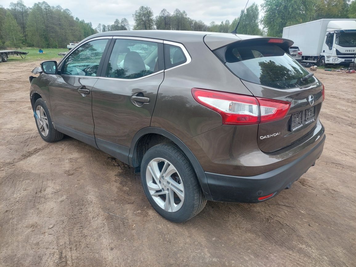 Nissan Qashqai J11  1.6 benzyna