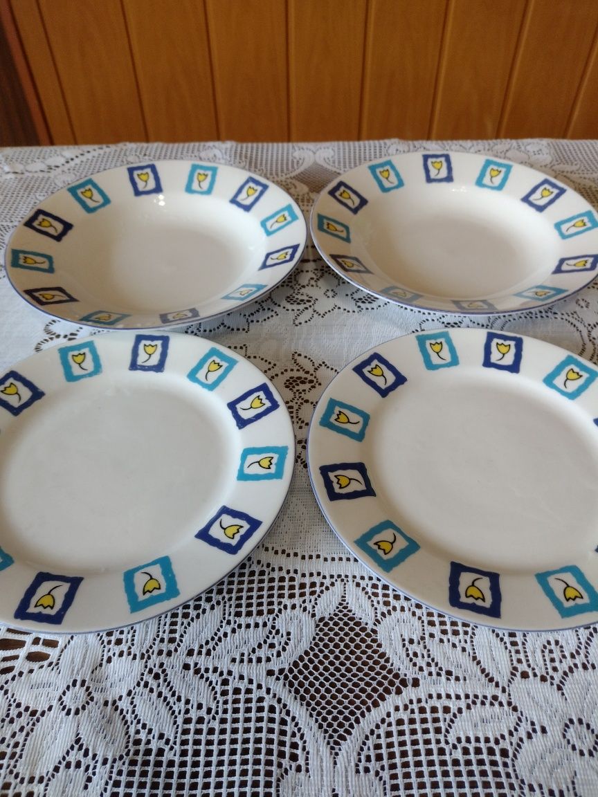 Talerze deserowe i głębokie porcelana finska