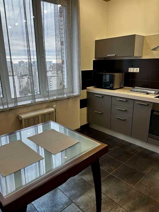 Сдаю в первые квартиру на долгий срок по улице Урловская 16/37