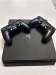 PS4 slim 1Tb 2 pady
