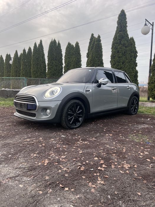 MINI Cooper 5D 2016 рік