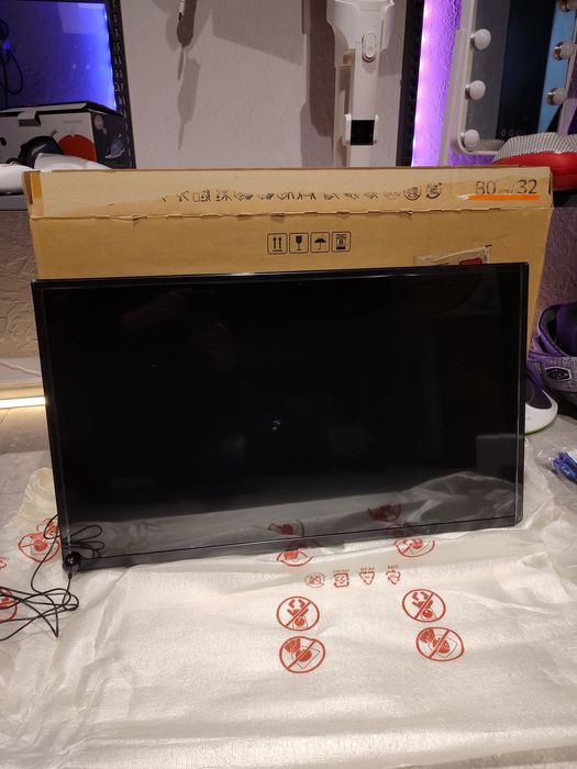 Дисплей LFD LG 32" 32SE3B-B FHD, S-IPS, 350nit, 13mm, 18/7, SuperSign,