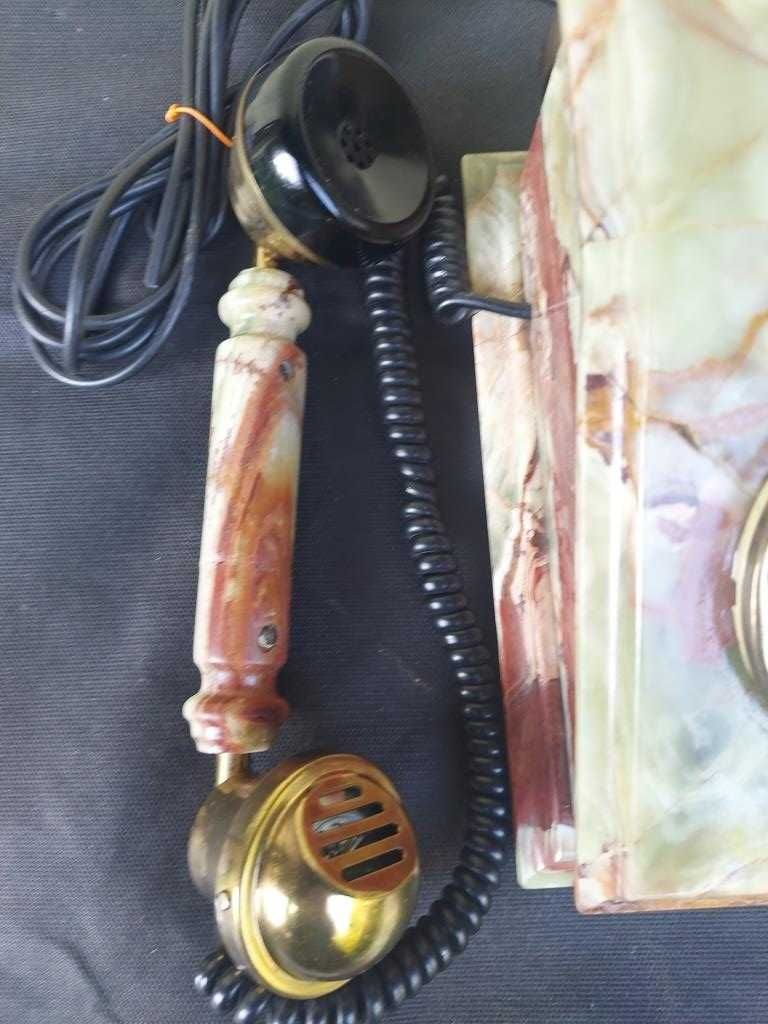 Stary telefon analogowy onyx nr 11