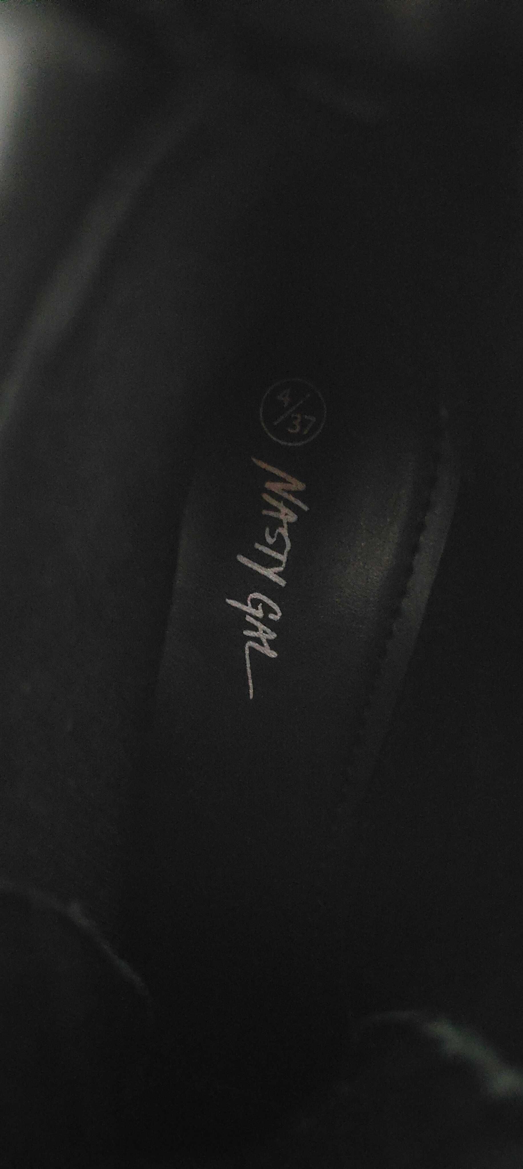 Botas Nasty Gal pretas