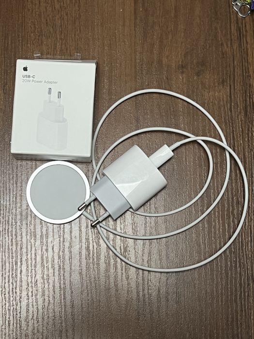 Зарядне Apple MagSafe