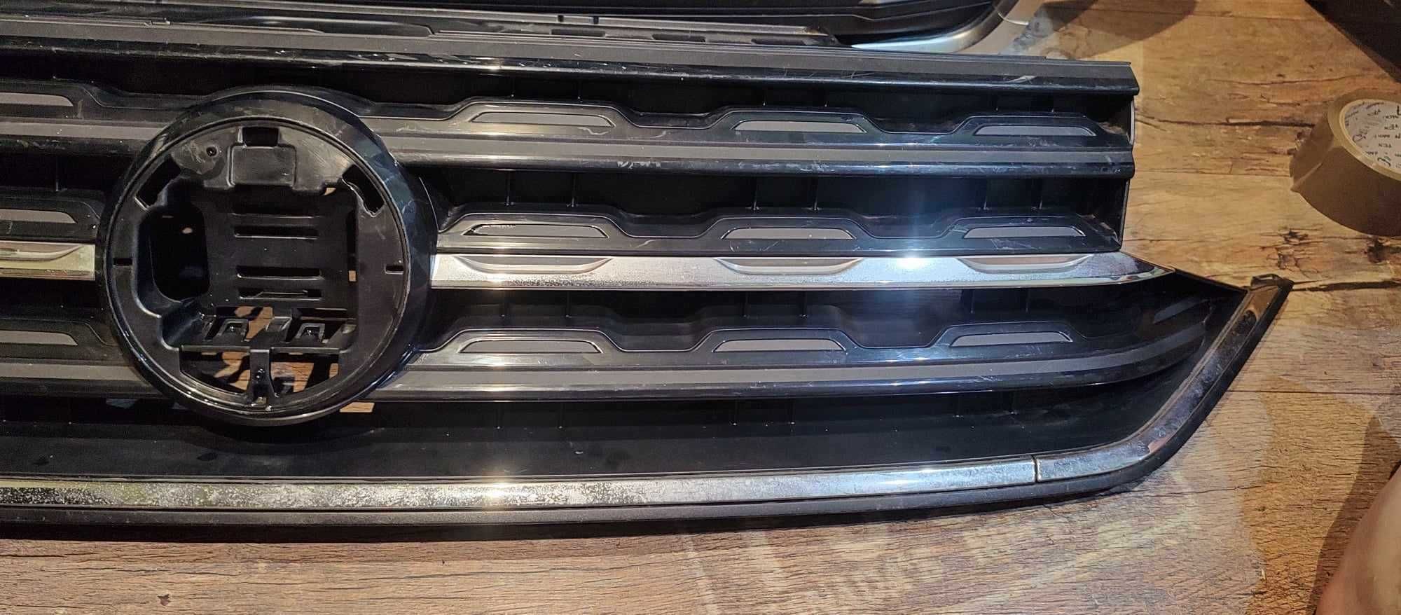 Grill/atrapa chłodnicy VW T-CROSS 16-21r