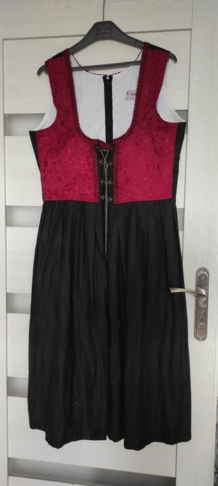 Suknia bawarska plus size