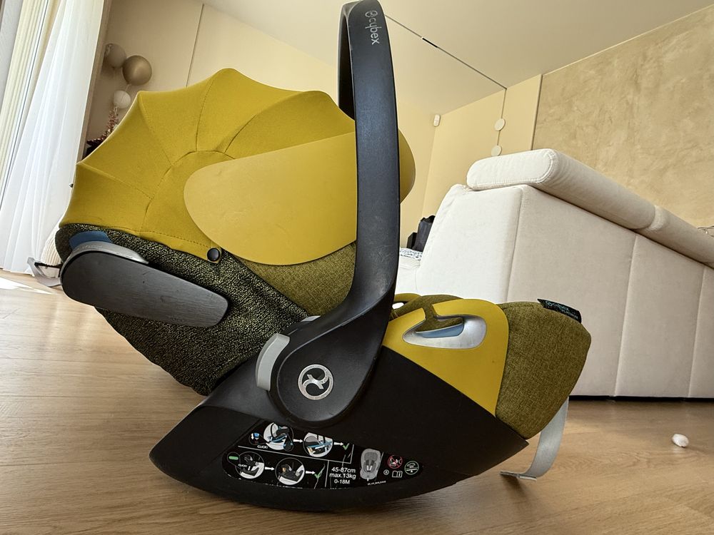 Fotelik samochodowy Cybex Cloud Z i-size z bazą obrotową