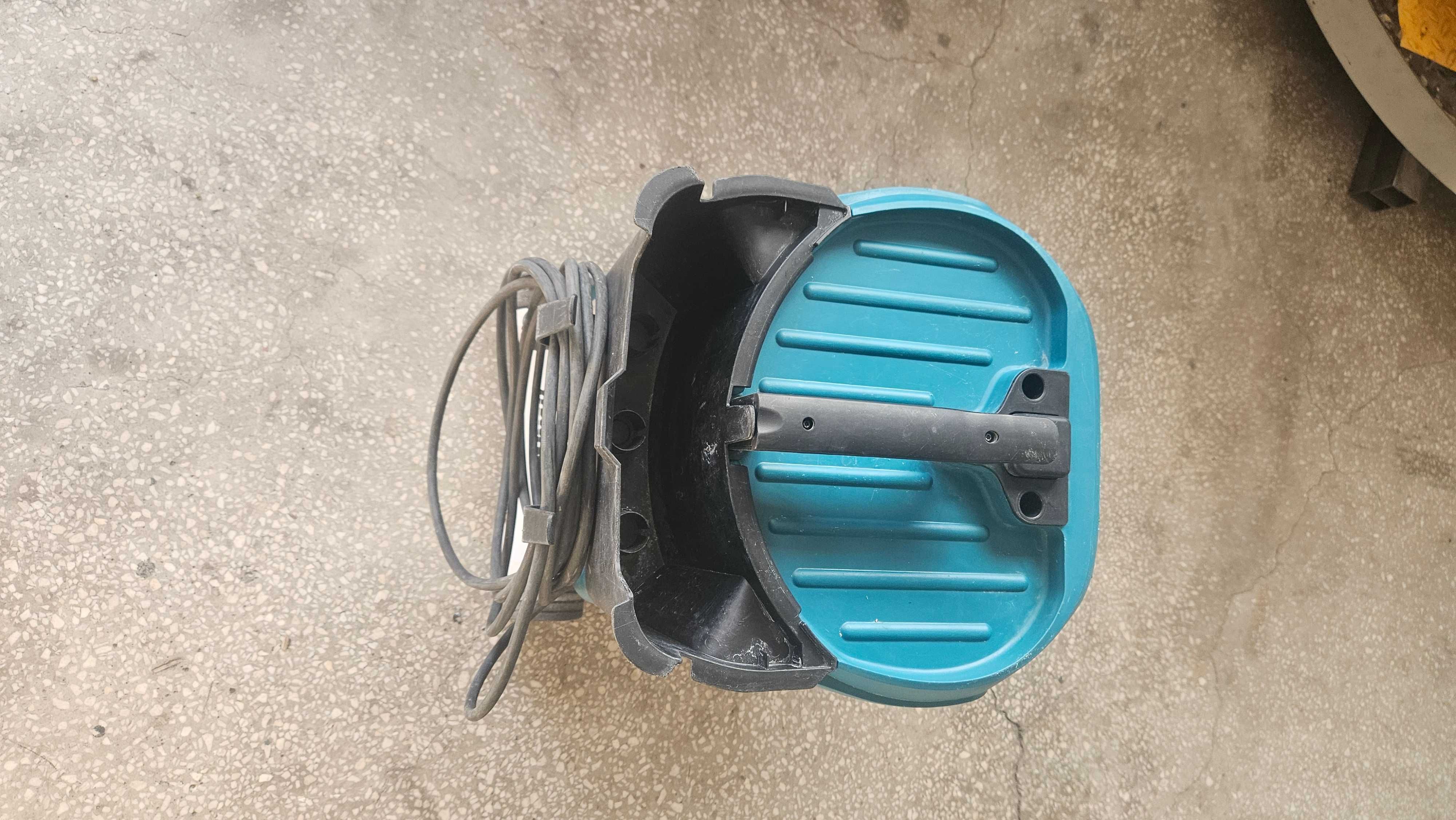 Odkurzacz przemysłowy Makita VC3012L  VC 3012 30L super stan