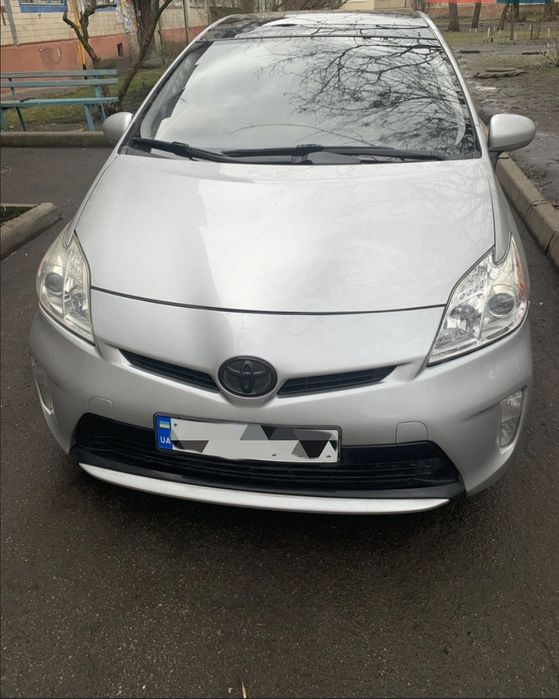 Аренда Тойота Приус, Прокат авто Toyota Prius 30