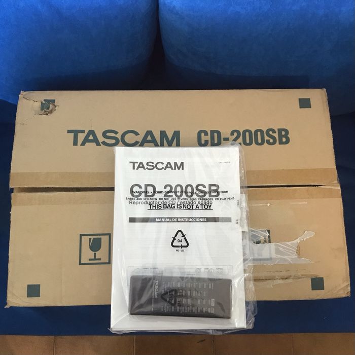 Leitor CD TASCAM CD-200 SB NOVO - Loja Grundig Clássicos