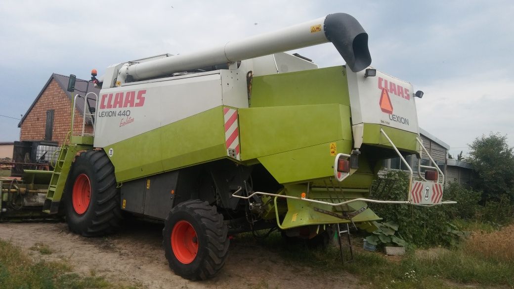 Claas LEXION 440 EVOLUTION Przystawka do kukurydzy 6 rzędów
