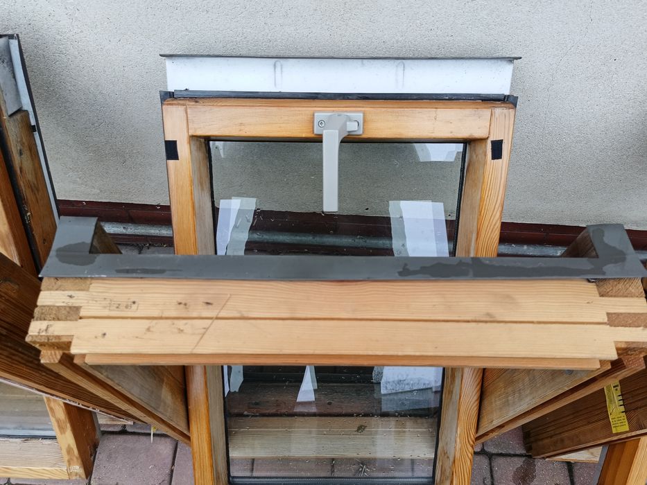 Okna dachowe uchylne