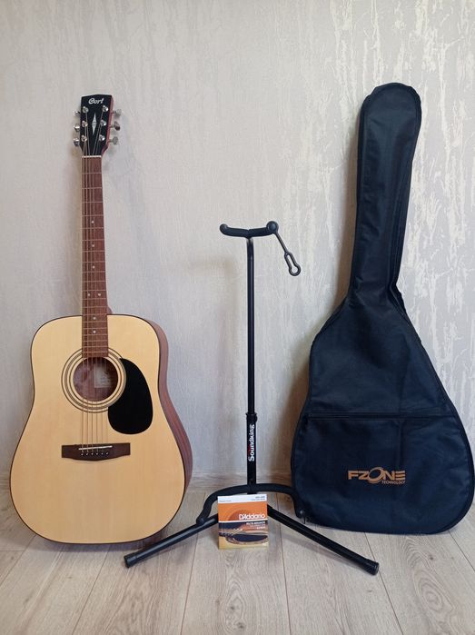 Акустична гітара Cort + Чохол, підставка, струни