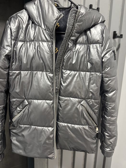 Жіноча курточка демісезонна