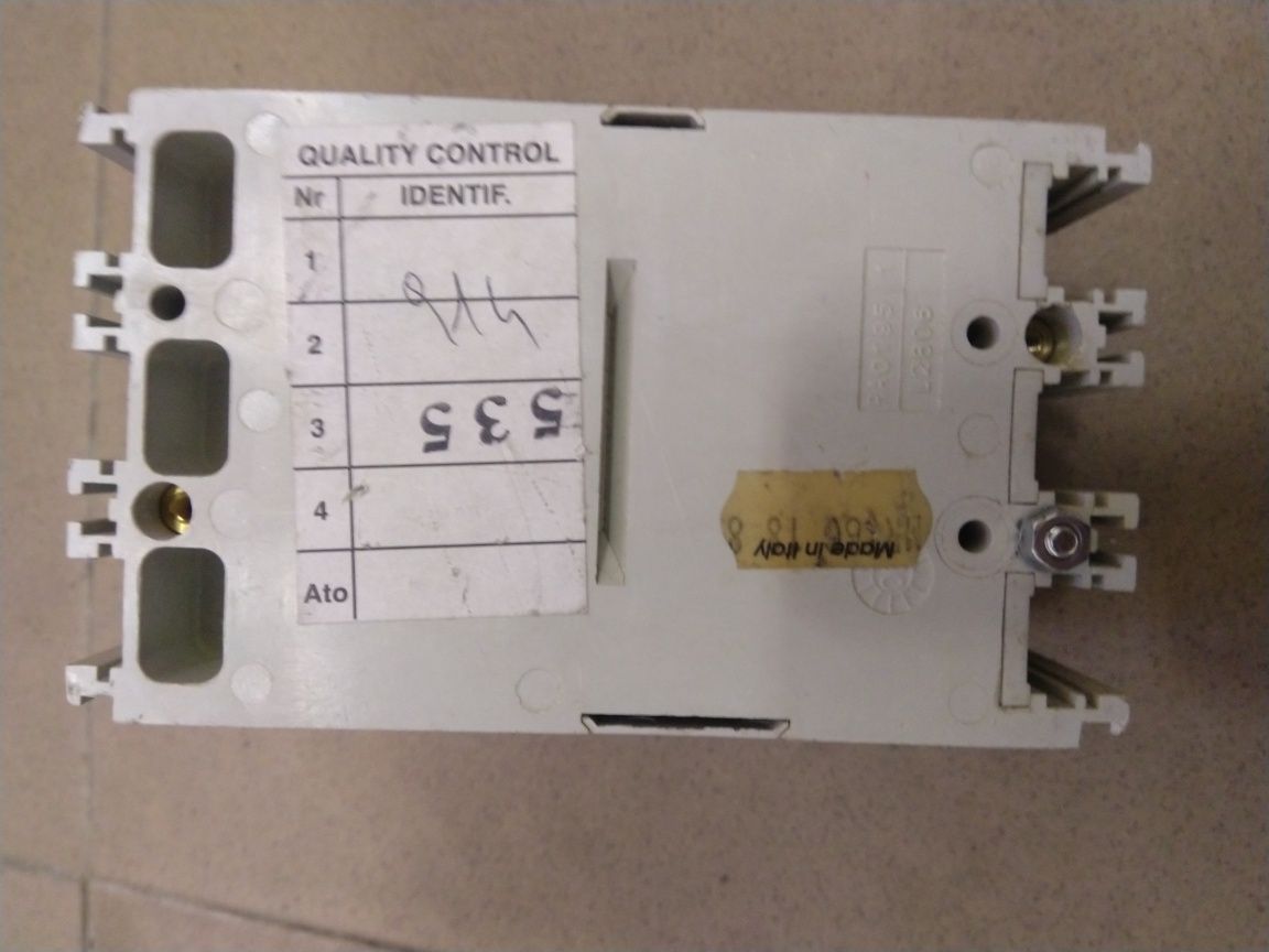 Автоматический выключатель 3-полюсный ABB SACE Tmax 160А