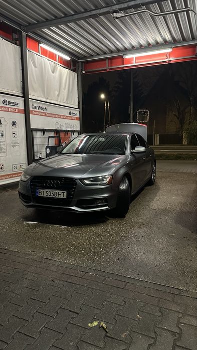 Продам Audi A4 2.0 TFSI QUATTRO
