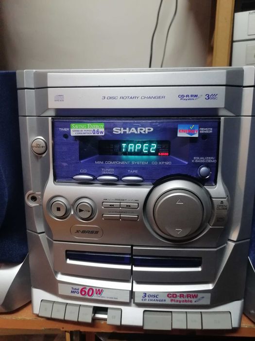 Wieża Sharp CD-XP120 z głośnikami