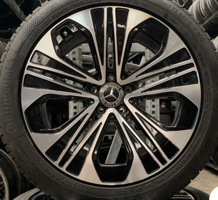 Mercedes w214 eklasa Koła zimowe 245/45/19  jak nowe