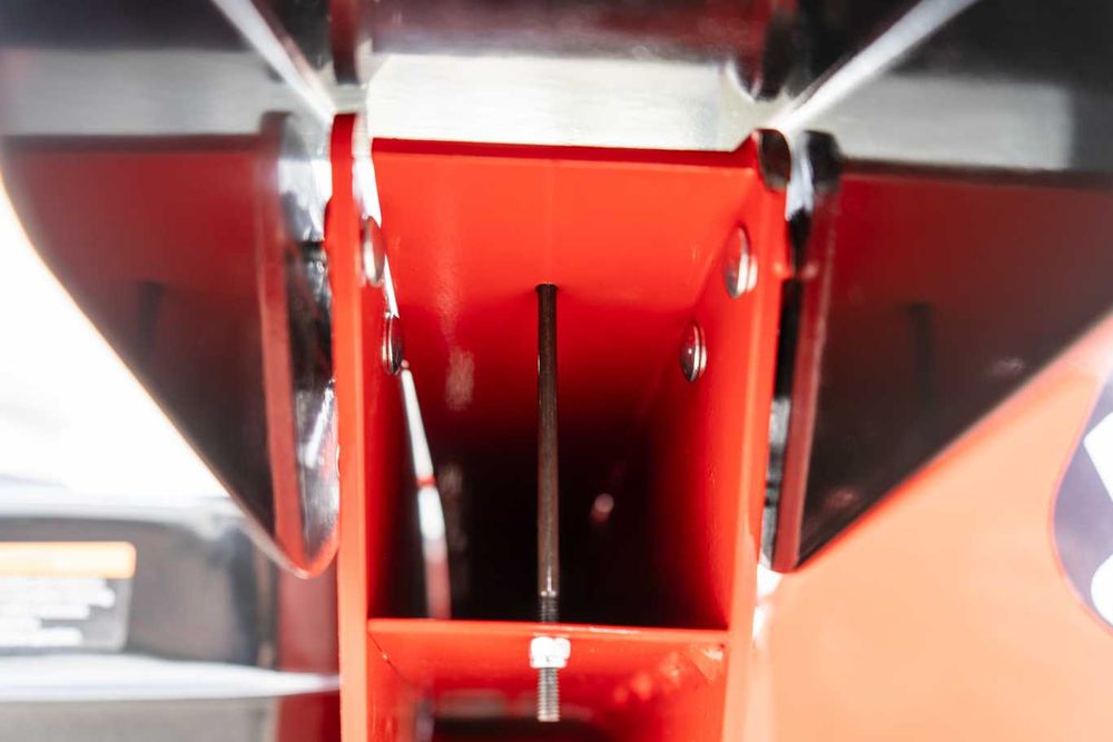 Rębak spalinowy REMET RTS-300 == rozdrabniacz do gałęzi TARCZOWY