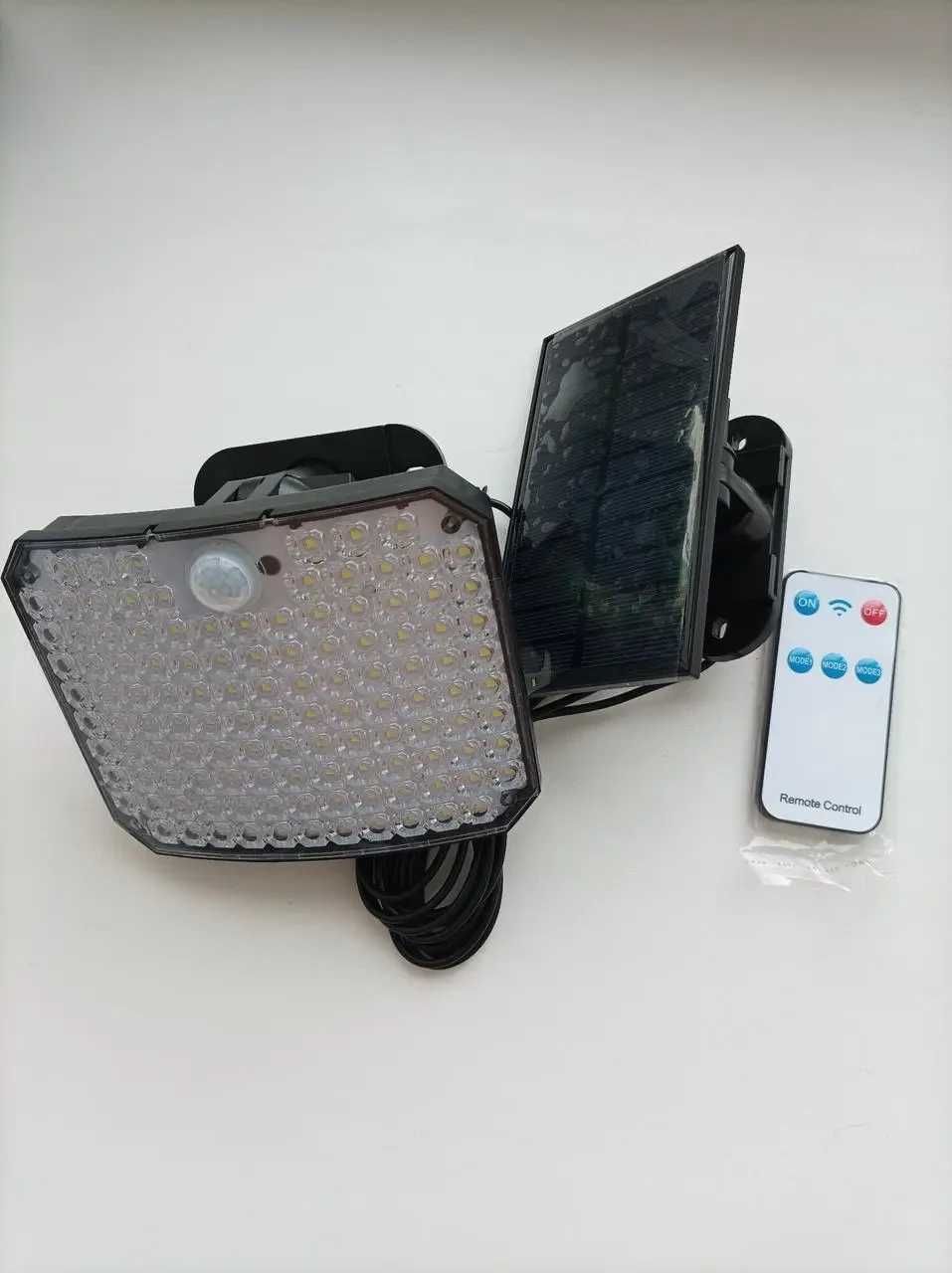 Світильник на сонячній батареї Solar wall lamp BL-104-SMD