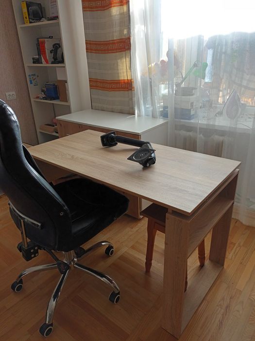 Стіл письмовий офісний стол комп'ютерний дерев'яний стіл столик