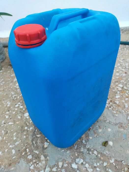 Recipientes de 20 litros