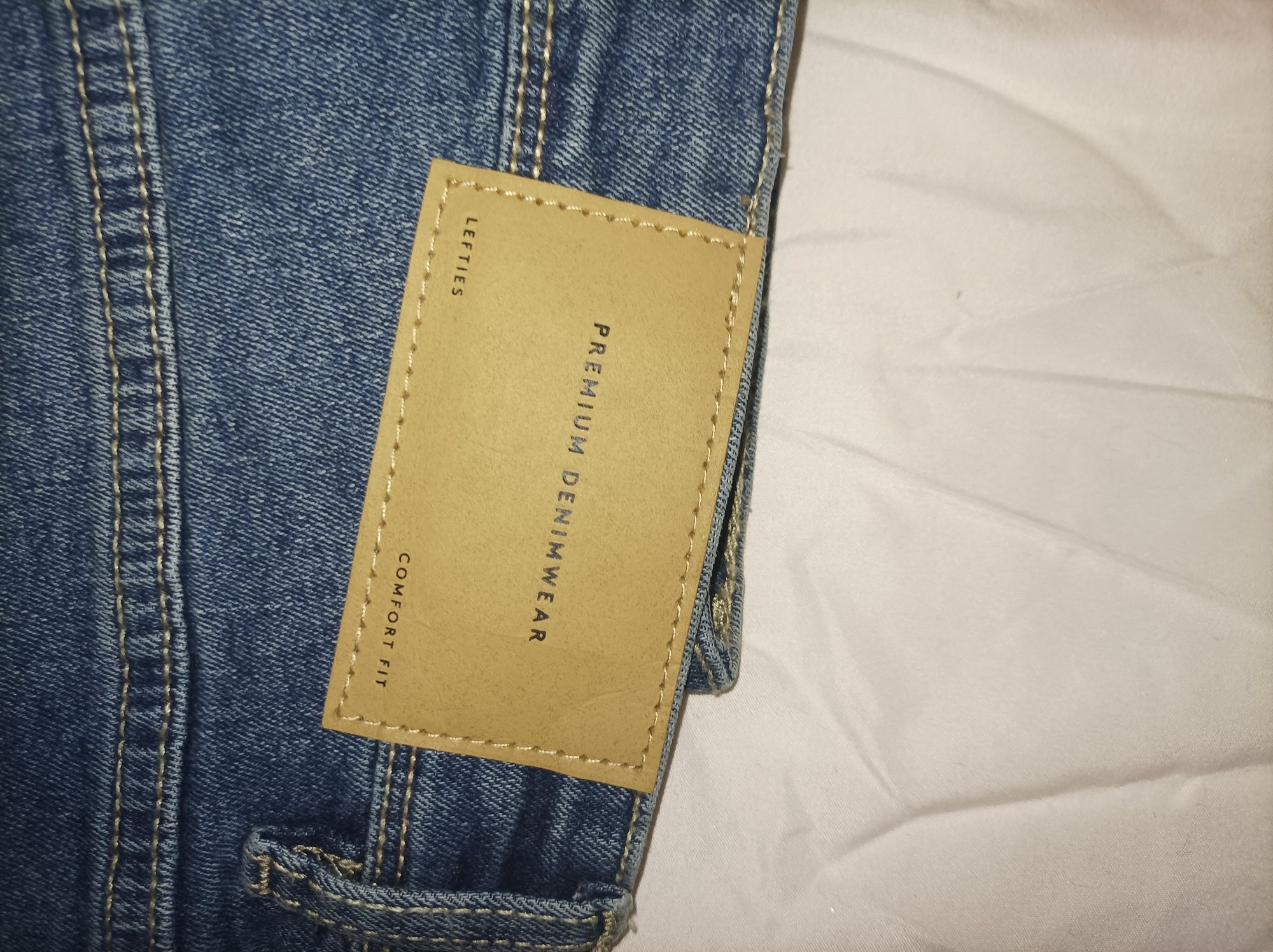 Calças jeans de ganga