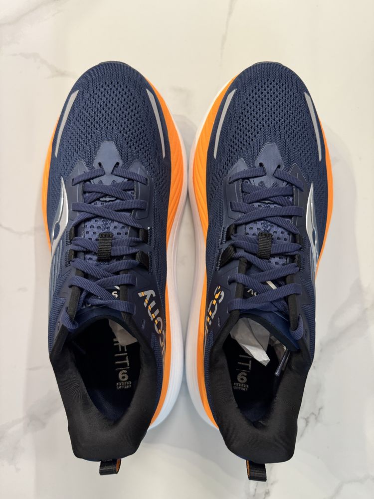 Buty biegowe Saucony HURRICANE 24 - 42,5. NOWE!!