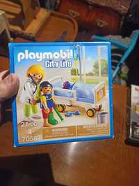 Mały zestaw Playmobil City Life 70587