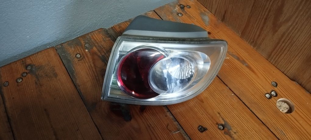 Mazda dy 2 lampa tył tylna prawa lampa Mazda 2 lift nr35