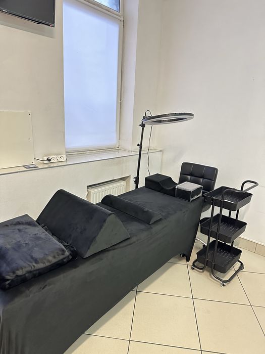 Оренда кушетки для майстра з нарощення вій Харків