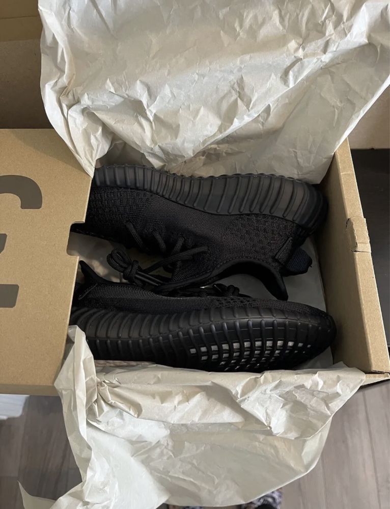 Оригинальные Adidas Yeezy Boost 350 v2 Onyx Original 100%