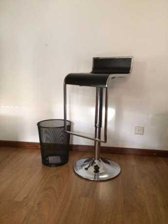 Cadeira Elevatória para Escritório ou Bar